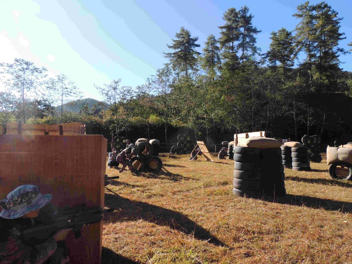 一起來騰信野戰(zhàn)俱樂部來真人CS吧?。。。。?></div>
                                        <div   id=